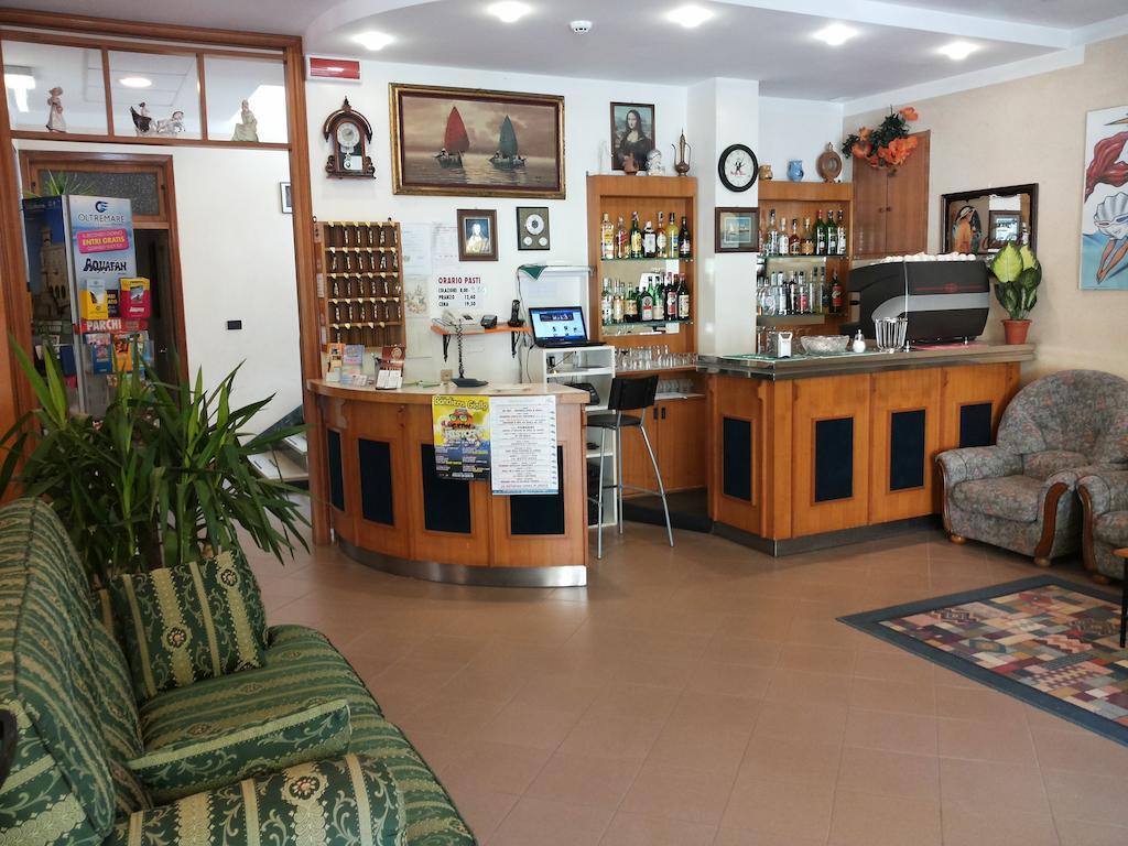Hotel Cannes Rimini Ngoại thất bức ảnh