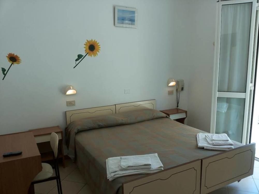 Hotel Cannes Rimini Ngoại thất bức ảnh